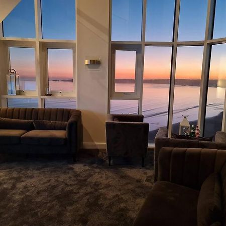 The Panoramic - The Finest Apartment In The City - By Tifa Stays Swansea Luaran gambar